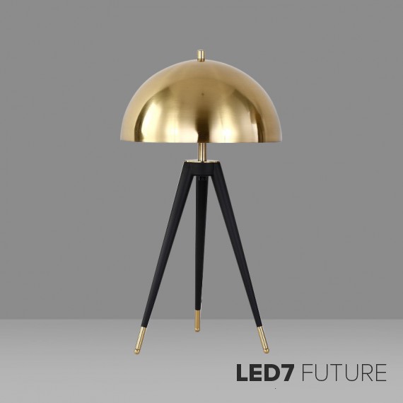 Matthew Fairbank Design – Tripod Lamp Table